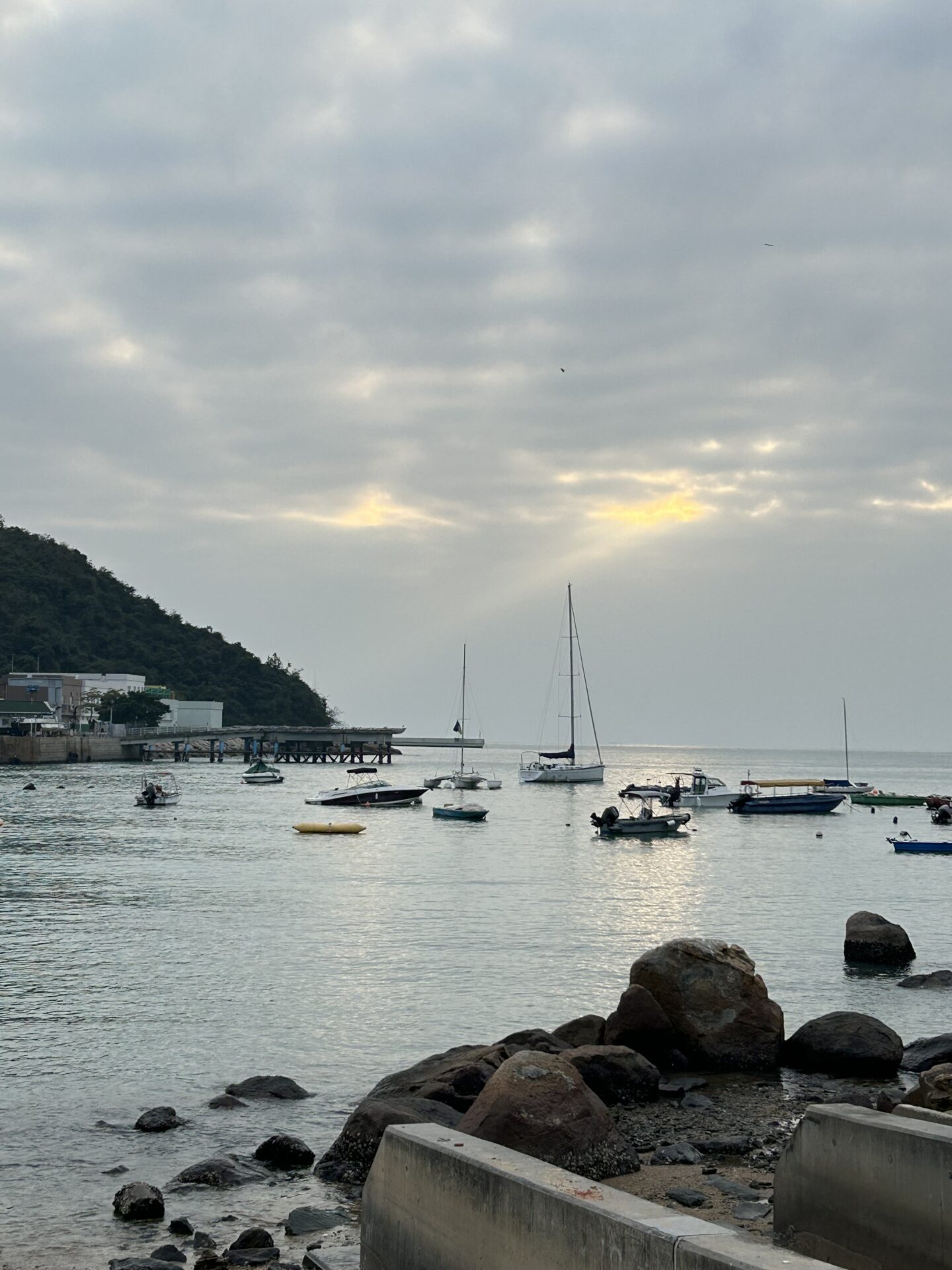 City Break in Hong Kong Day 2: Day Trip to Lamma Island, Dining in Madame Fu and Drinking at Iron Fairies.