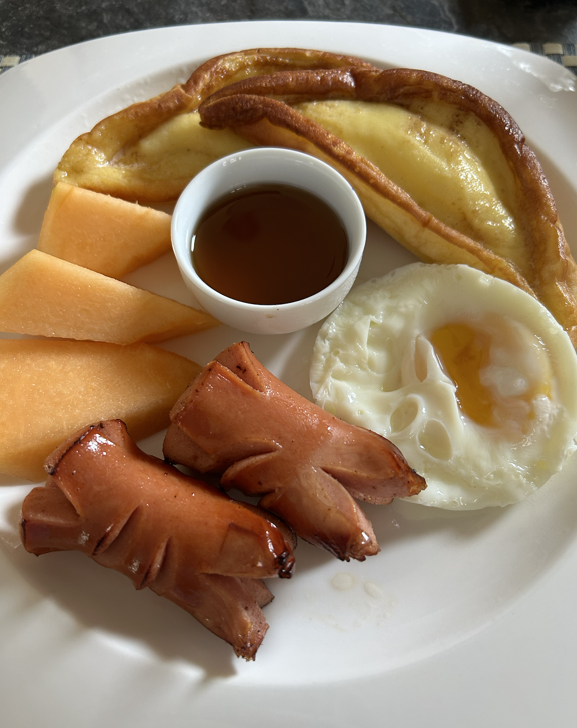 Breakfast at Shell Villa Apartel Resort Palau