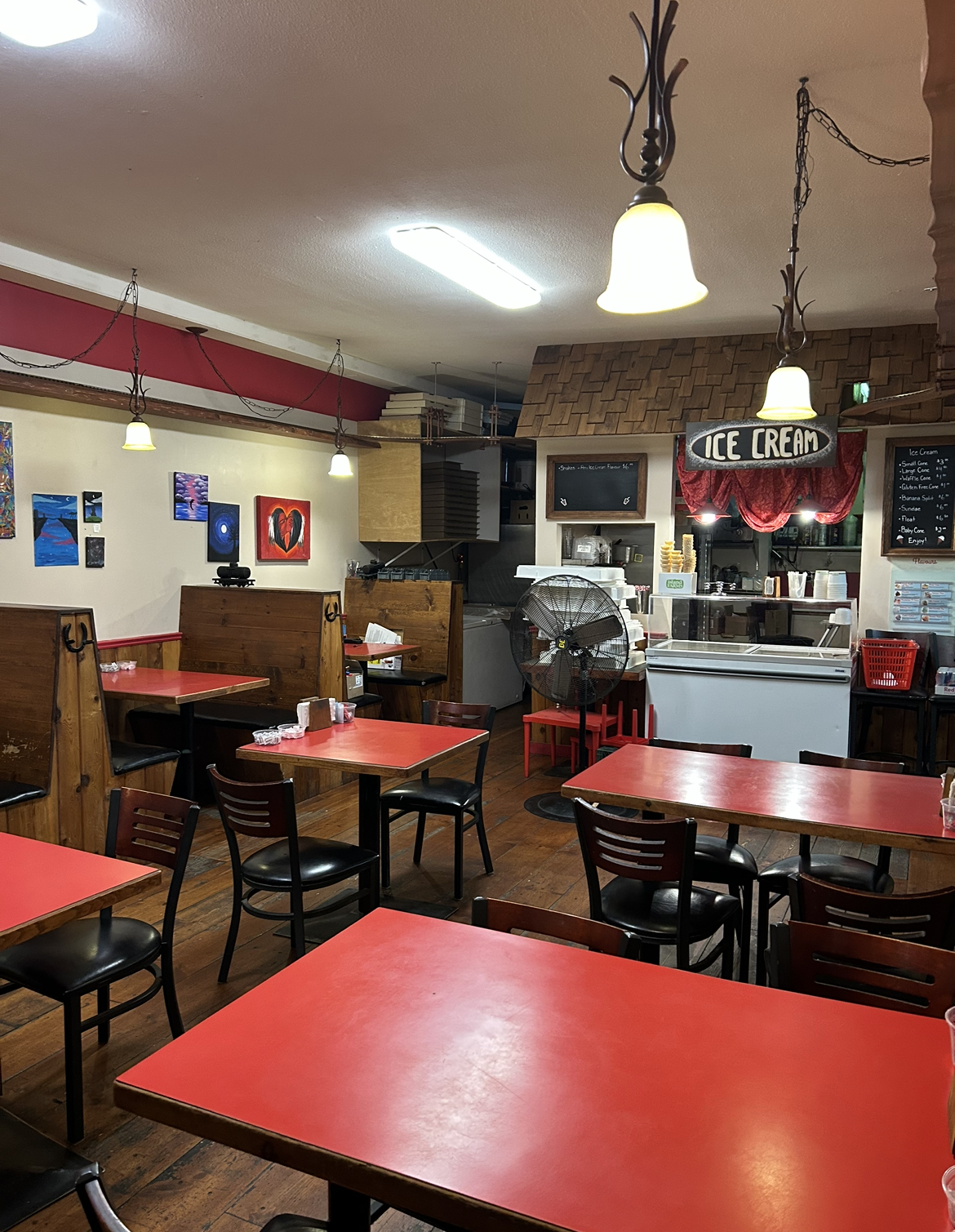 Grimms Deli Interior