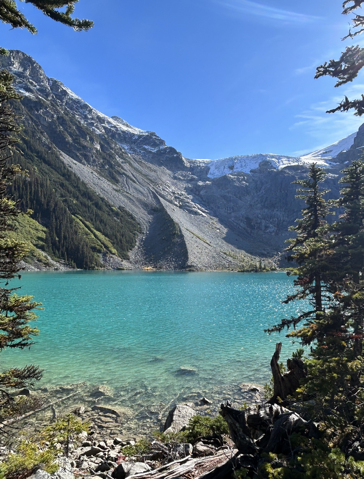 Joffre Lakes Upper Lake