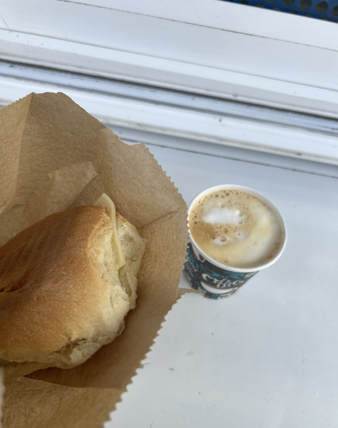 You can buy a toasted ham and cheese sandwich along with a cappuccino for €4.50.