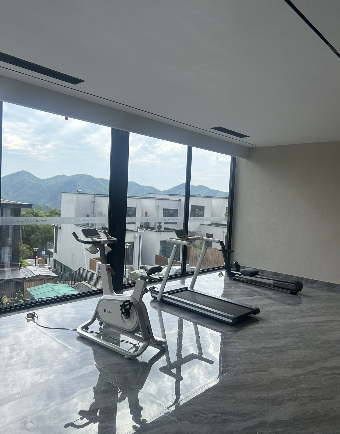 Exercise machines at Anji Flee-City Villa